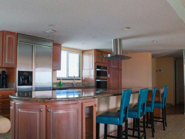 Siesta KeyVacation Condo Sleeps Eight Guests