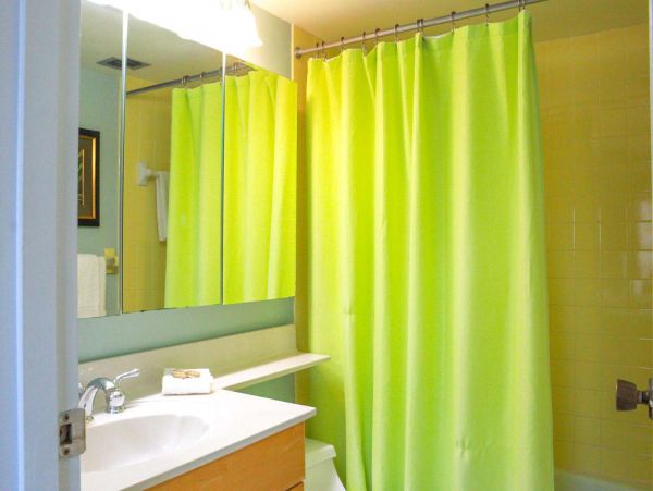 Siesta KeyVacation Condo Sleeps Eight Guests