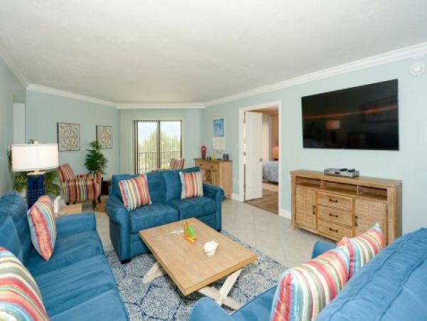 Siesta Key Vacation Condo with 2 Bedrooms