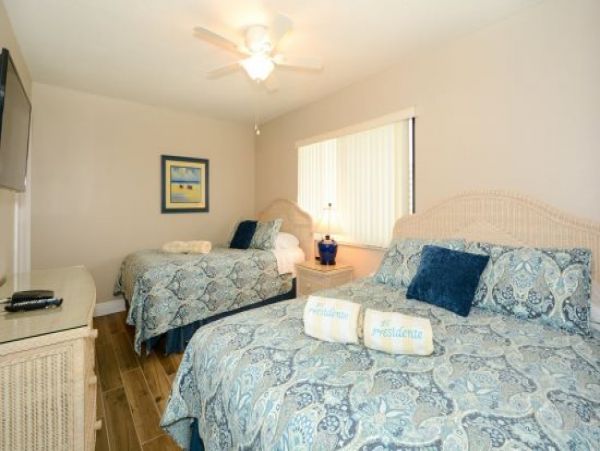 Siesta Key Vacation Condo with 2 Bedrooms