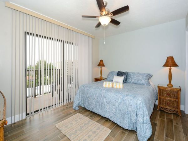 Siesta Key Vacation Condo with 2 Bedrooms