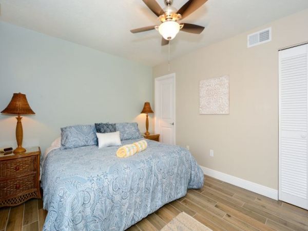 Siesta Key Vacation Condo with 2 Bedrooms