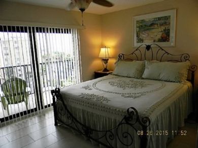 Siesta Key Vacation Condo 2 Bedrooms with Ocean Views