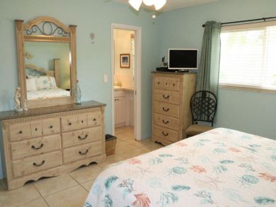Gulf Front Two Bedroom Vacation Rental in Siesta Key