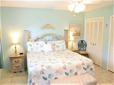 Gulf Front Two Bedroom Vacation Rental in Siesta Key