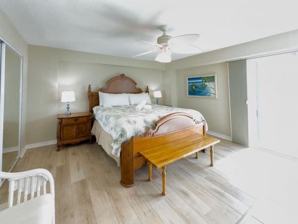 Gulfview Retreat with Beautiful View on Siesta Key