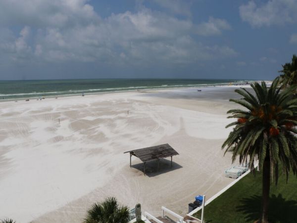 Gulfview Retreat with Beautiful View on Siesta Key