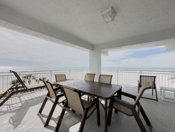 Gulfview Retreat with Beautiful View on Siesta Key