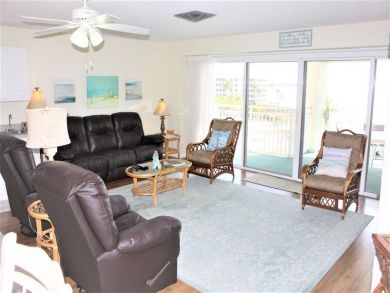 Beachfront Two Bedroom Vacation Condo in Siesta Key Beachfront Two Bedroom Vacation Condo in Siesta Key