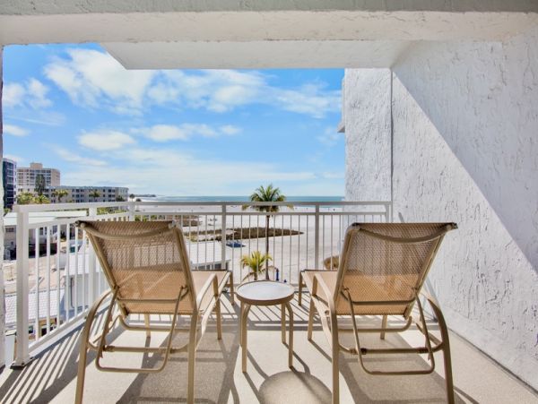 Beachfront Condo in Siesta Key, Fl - Your Perfect Getaway