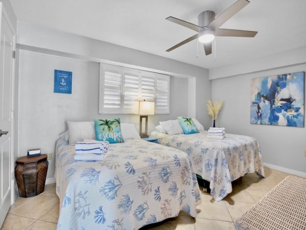 Beachfront Condo in Siesta Key, Fl - Your Perfect Getaway