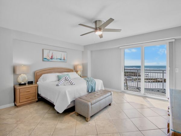 Beachfront Condo in Siesta Key, Fl - Your Perfect Getaway