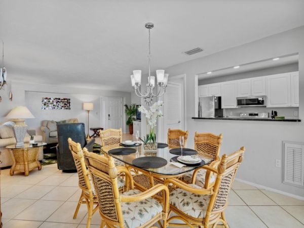 Beachfront Condo in Siesta Key, Fl - Your Perfect Getaway