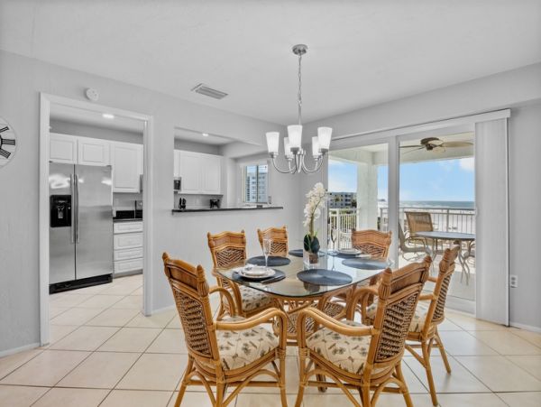 Beachfront Condo in Siesta Key, Fl - Your Perfect Getaway