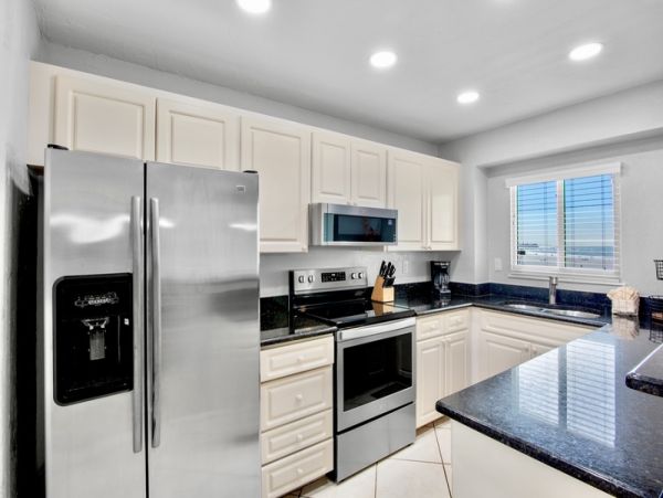 Beachfront Condo in Siesta Key, Fl - Your Perfect Getaway