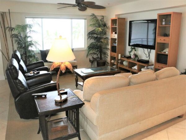 Gulf Front 2 Bedroom Siesta Key Condo with Private Beach