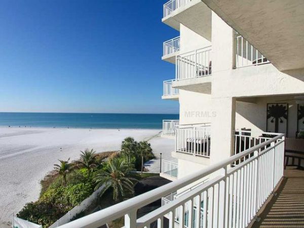 Gulf Front 2 Bedroom Siesta Key Condo with Private Beach