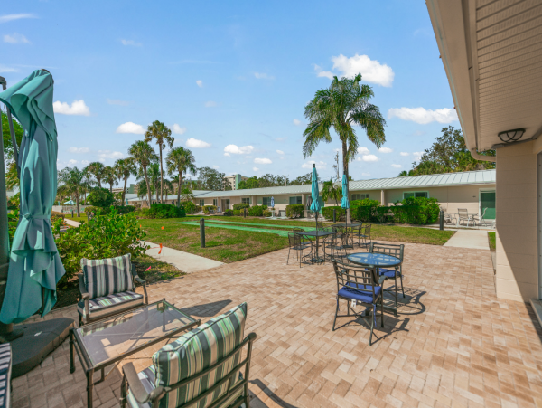Gulfside Getaway: Beachfront Bliss in Siesta Key