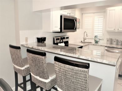 Siesta Key Newly Remodeled Vacation Rental Steps to Sand