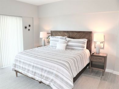 Siesta Key Newly Remodeled Vacation Rental Steps to Sand