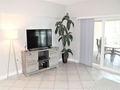 Siesta Key Newly Remodeled Vacation Rental Steps to Sand