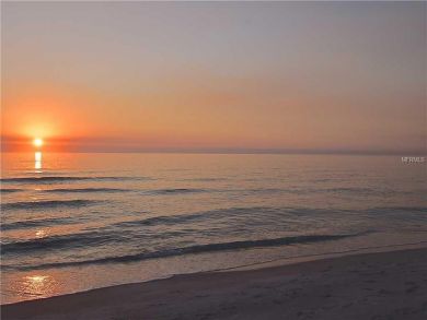 Siesta Key Newly Remodeled Vacation Rental Steps to Sand