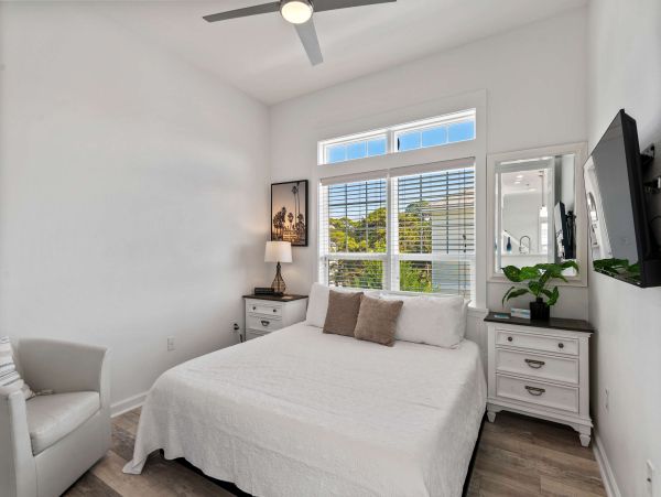 Santa Rosa Beach Luxury Ten Bedroom Vacation Rental Sleeps 37