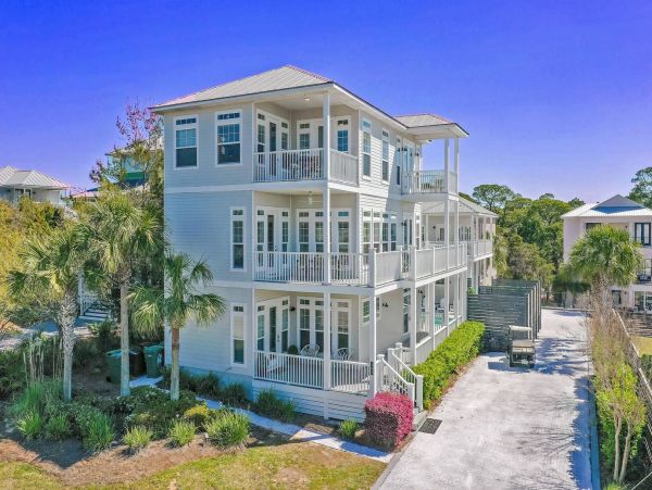Santa Rosa Beach Luxury Ten Bedroom Vacation Rental Sleeps 37