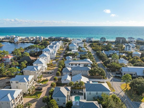 Santa Rosa Beach Luxury Ten Bedroom Vacation Rental Sleeps 37