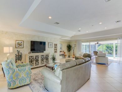Siesta Key Four Bedroom Vacation Home Sleeps 8 Guests