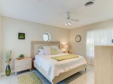 Siesta Key Four Bedroom Vacation Home Sleeps 8 Guests