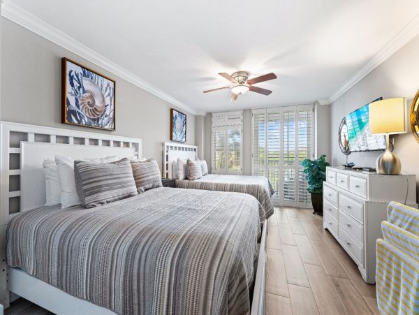 Gulf Front Siesta Key Vacation Condo Two Bedroom