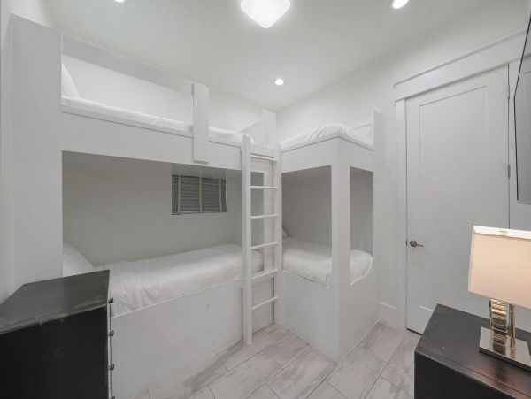 Destin Five Bedroom Modern Luxury Rental