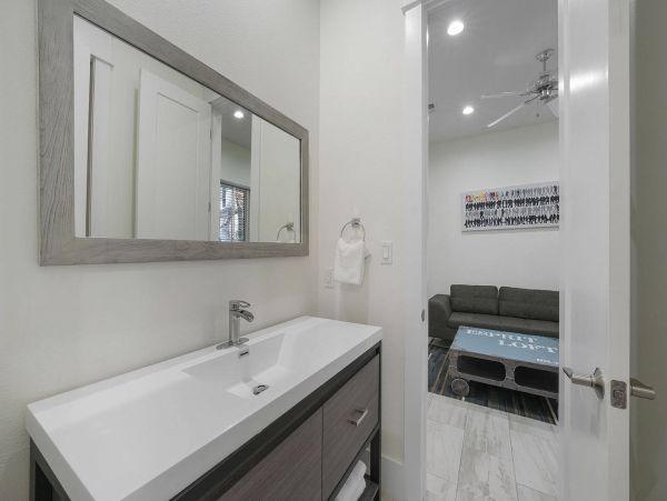 Destin Five Bedroom Modern Luxury Rental
