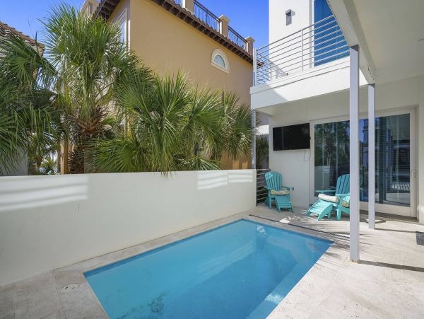 Destin Five Bedroom Modern Luxury Rental