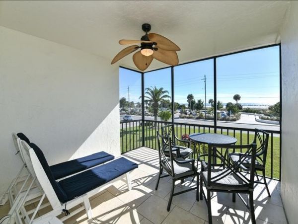 Lovely One Bedroom Vacation Condo in Sarasota