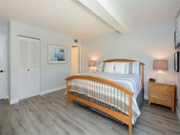 Siesta Key Condo 912429
