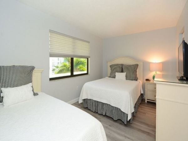Siesta Key Condo 912429