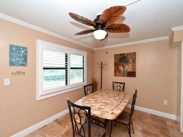 On Beach Vacation Pool Condo in Siesta Key