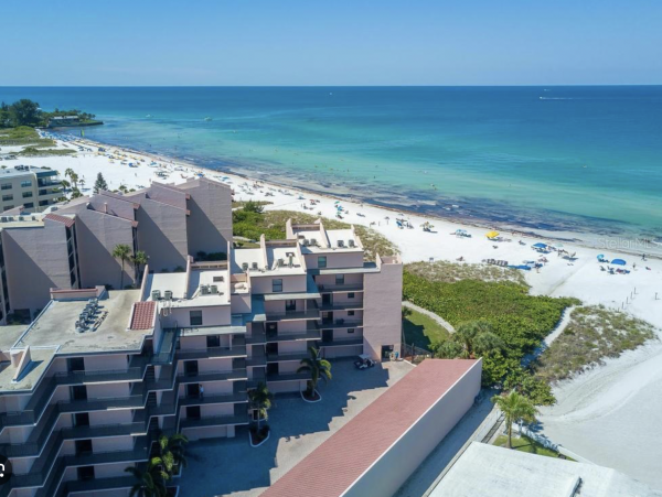 One of the Best Beach Locations On Siesta Key Beach