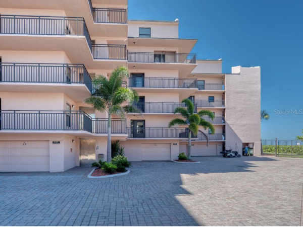 One of the Best Beach Locations On Siesta Key Beach
