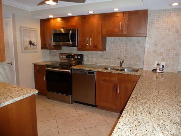 Gulf Front Three Bedroom Rental Condo in Siesta Key