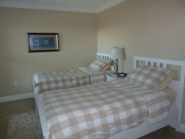 Gulf Front Three Bedroom Rental Condo in Siesta Key