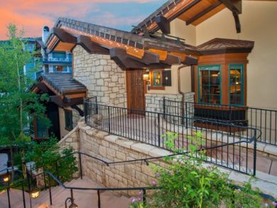 The Ultimate Six Bedroom Ski Chalet.