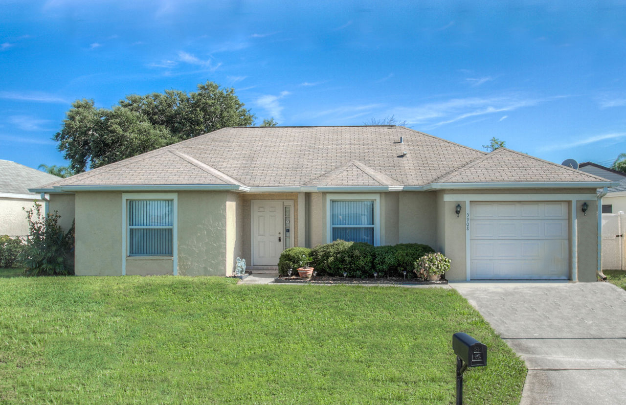 Anna Maria Island Holmes Beach Home 912523 Anna Maria Island Holmes Beach Home 912523