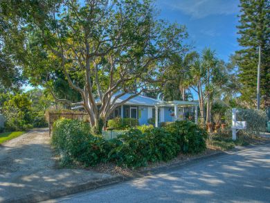 Anna Maria Island Holmes Beach Home 912525