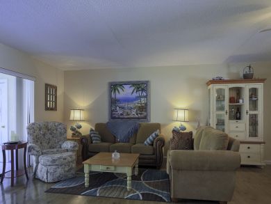 Bradenton Lake Front Two Bedroom Condo