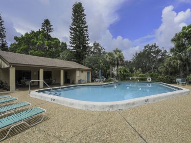 Bradenton Lake Front Two Bedroom Condo