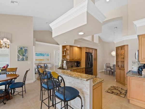 Magnificent Marco Vacation Home Three Bedrooms Plus a Den.