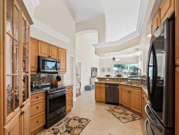 Magnificent Marco Vacation Home Three Bedrooms Plus a Den.